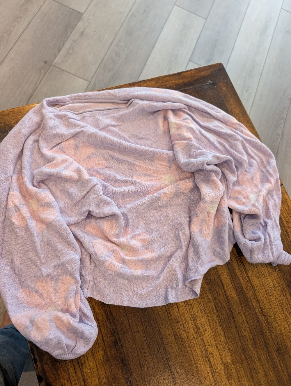 Lavender Floral Cozy Women's Pullover Hoodie